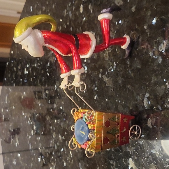 Charming Christmas Votive 🎄 - Picture 2 of 7